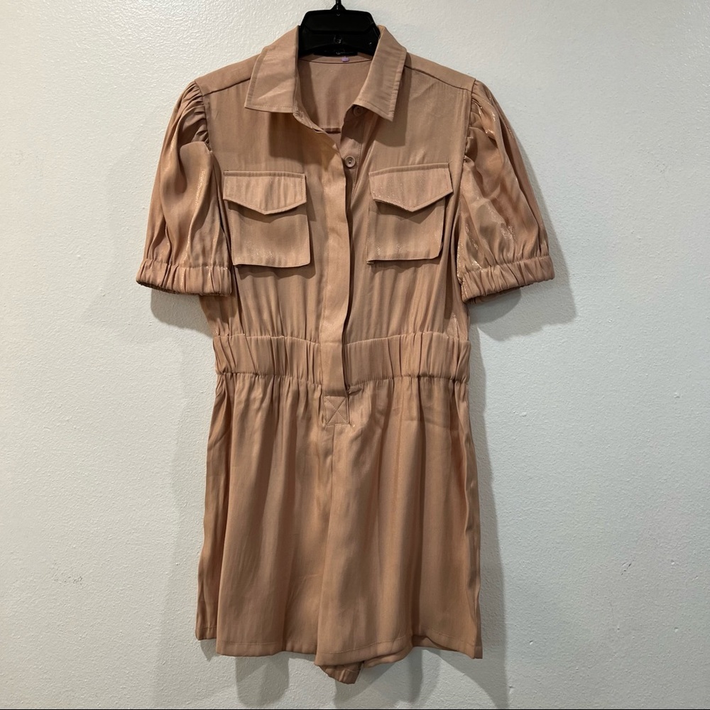 🍄 ontwelfth romper cream front pocket short sleeve button down shorts